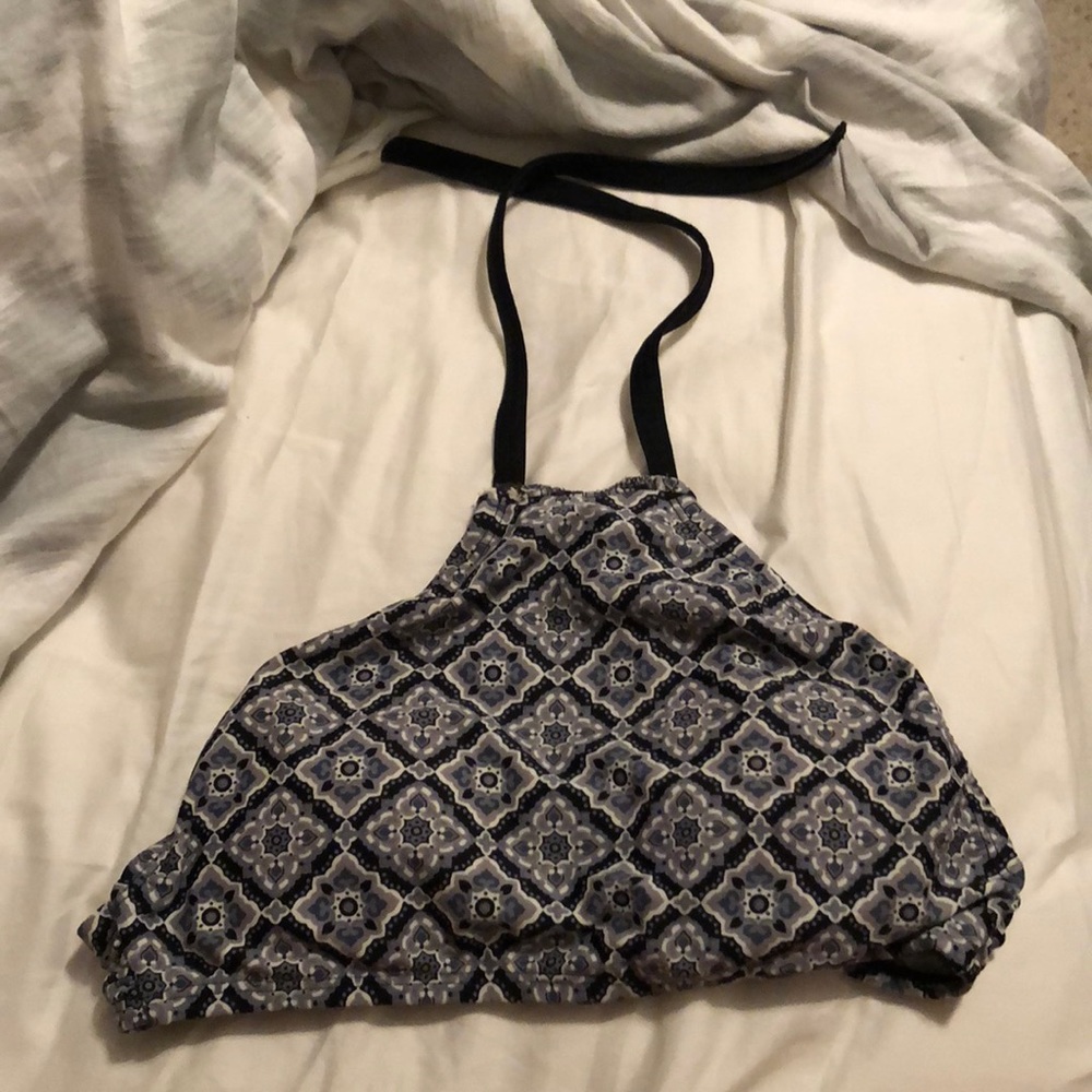 High neck swimsuit